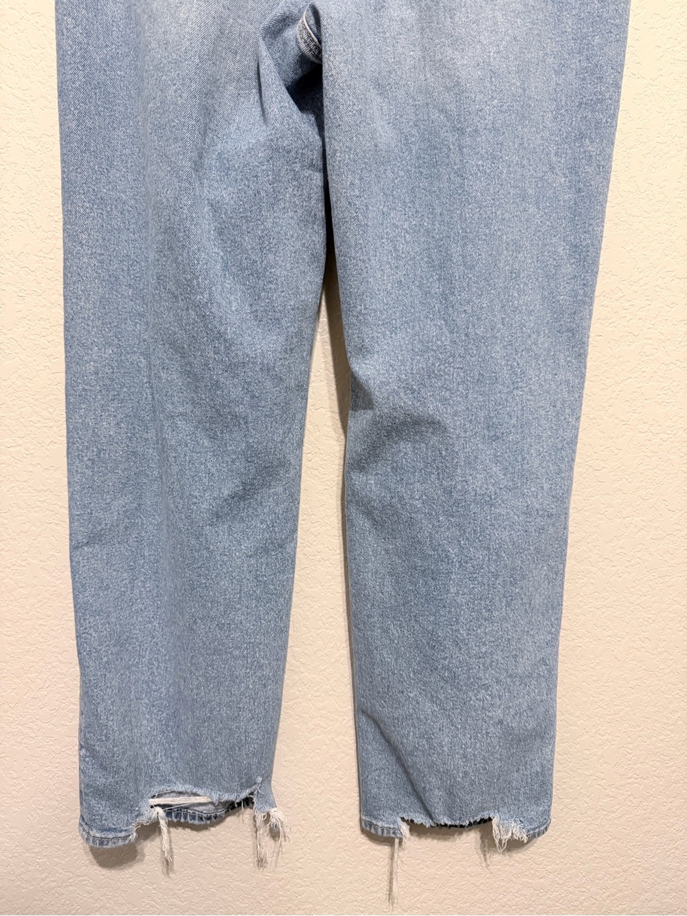 American Eagle Strigid Baggy Straight Jeans | Distressed High Rise Denim | 16 - Picture 9 of 14